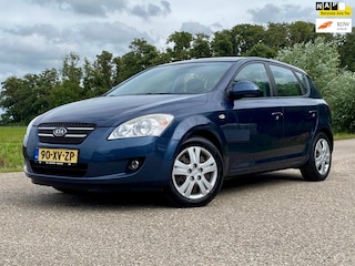 Kia Ceed Cee'd 2.0 X-ecutive 5DRS 63.000KM NAP AIRCO Half-Leder-Int Goed-Onderhouden