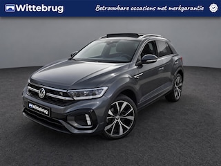 Volkswagen T-Roc 1.5 TSI 150pk R-Line DSG Automaat Black Style / Panorama schuifdak / Navigatie by APP / Led Plus / LM 19 inch / Park Assist / Camera