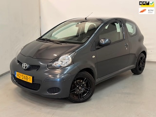 Toyota Aygo 1.0-12V Comfort Navigator / Automaat / Airco