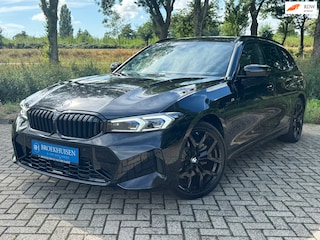BMW 3-serie Touring 330e Plug In Hybride M Sport 292pk HU Display / 360 Camera / Stoelverwarming