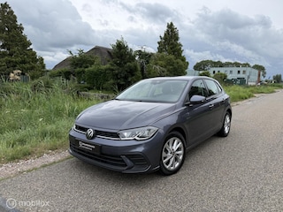 Volkswagen Polo 1.0 TSI / Luxe / Navi / Camera / Carplay
