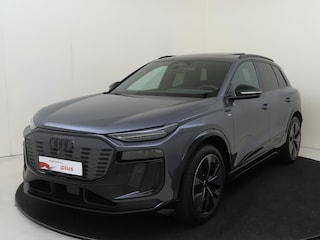 Audi Q6 e-tron S edition quattro 100 kWh | Panoramadak | Sportstoelen leder Plus | Luchtvering | Warmtepomp | Bang & Olufsen | Head-up Display | 360 camera | LED matrix verlichting |