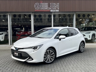 Toyota Corolla 1.8 Hybrid 140pk First Edition | Dodehoekherkenning, 17 inch, Stoel + Stuurverwarming, Parkeersensoren