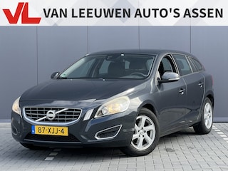 Volvo V60 1.6 T3 Kinetic | Nieuw binnen | Cruise | Trekhaak