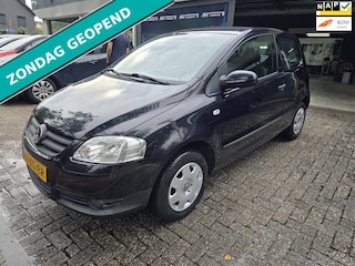 Volkswagen Fox 1.2 Trendline | 1E EIGENAAR | 3/6 OF 12 MND GARANTIE | NW APK | UNIEK LAGE KM STAND |