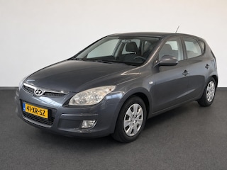 Hyundai i30 1.6i Dynamic Airco Radio APK tot 09-09-2026
