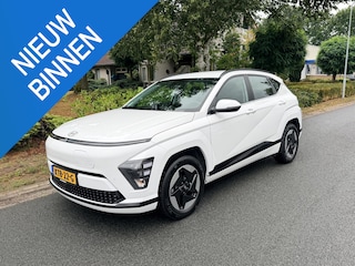 Hyundai Kona Comfort 65.4 kWh 218PK LED•ACC