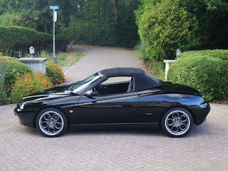 Alfa Romeo Spider 2.0-16V T.Spark 18"Teledials en Novitec