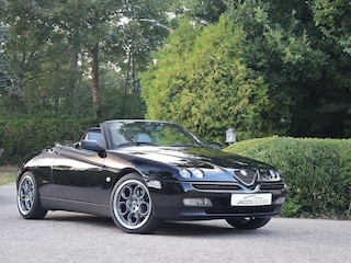 Alfa Romeo Spider 2.0-16V T.Spark 18"Teledials en Novitec