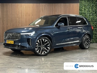 Volvo XC90 T8 AWD Recharge Ultra Bright | Luchtvering | Stoelventilatie | Trekhaak | 360 Camera | Head-Up Display | Stoelmassage | Harman Kardon | 455pk | Adaptieve Cruise Control | Stoelverwarming voor+achter | Stuurwielverwarming | Schuifdak | Full LED Meesturende koplampen | Pilot Assist | BLIS Dode Hoek Detectie | Alcantara hemelbekleding | Lederen zonnekleppen en handgrepen | Elektrische voorstoelen geheugen | Nappa Lederen bekleding | Zitting verlenging voorstoelen | Lederen dashboard | 21 Inch | Google Infotainment | Keyless Drive | Privacy Glass | Elektrisch bedienbare achterklep | Geïntegreerd kinderzitje achterin | Geïntegreerde zongordijnen achterportieren | Verlichte instaplijsten | 7-Persoons | 4-Zone Climate Control | DAB Radio | Apple Carplay/Android Auto | Alarm Klasse III | Denim Blue Metallic |
