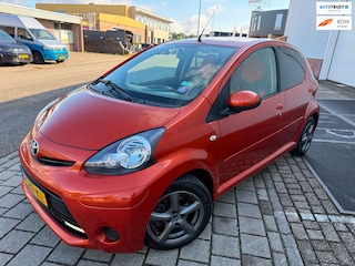 Toyota Aygo 1.0 VVT-i Aspiration 2013 FACE LIFT AIRCO LED APK NIEUW