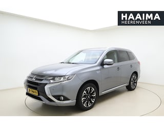 Mitsubishi Outlander 2.0 PHEV Automaat instyle | Navigatie | Lederen bekleding | Achteruitrijcamera | Elektrische achterklep | Stoel- en stuurverwarming | Verwarmd voorraam