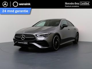 Mercedes-Benz CLA 180 Business Solution AMG | Nightpakket | Panoramadak | AMG Line Plus | Burmester | Elek. Trekhaak | Rijassistentiepakket | HUD | 360° camera | Techniekpakket | Winter pakket | Apple Carplay/Android Auto |