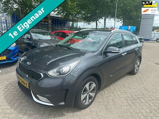 Kia Niro 1.6 GDi Dynamic 1e eig. Carplay Clima Navi Trekhaak 1400kg.