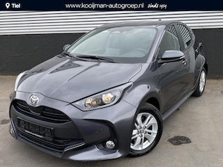 Toyota Yaris 1.5 Hybrid 115 Business Parkeersensoren rondom, Stoelverwarming, Achteruitrij camera, Adaptieve cruise control, Apple CarPlay/Android Auto