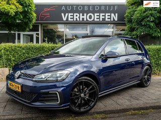 Volkswagen Golf 1.4 TSI PHEV GTE | PANORAMA | KEYLESS | APPLE CARPLAY | PARKEERCAMERA | STOELVERWARMING | ADAPTIEF | LED | MATRIX