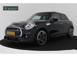 Mini Mini 2.0 Chili JCW Pakket (PANORAMADAK, DEALER ONDERHOUDEN, HEAD-UP, CARPLAY, NAVIGATIE, STOELV