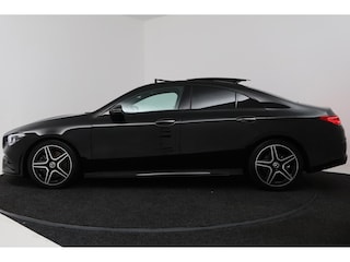 Mercedes-Benz CLA 200 Business Solution AMG (PANORAMADAK, STOELVERWARMING, SFEERVERLICHTING, CAMERA, CRUISE