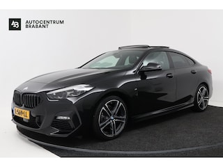BMW 218i Business Edition Plus (PANORAMADAK, CAMERA, SFEERVERLICHTING, STOELVERWARMING, PARKEE