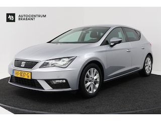 Seat Leon 1.0 EcoTSI Style Business Intense (TREKHAAK, CARPLAY, PARKEERSENSOREN, NAVI, CRUISE)