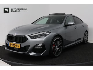BMW 218i High Executive (PANORAMADAK, CAMERA, STOELVERWARMING, NAVIGATIE)