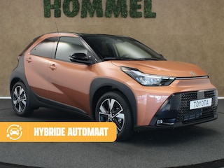 Toyota Aygo Hybrid 115 pulse - NIEUWE DEMO's - DIVERSE KLEUREN BINNENKORT BESCHIKBAAR - PARKEERSENSOREN VOOR EN ACHTER - KEYLESS ENRTY & START - STOEL VERWARMING - DRAADLOZE TELEFOONLADER - AUTOMATISCH INKLAPBARE BUITENSPIEGELS