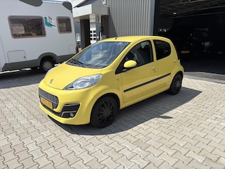 Peugeot 107 1.0 Active - Airco - 5-deurs - Centrale vergrend