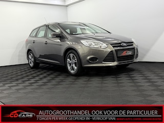 Ford Focus Wagon 1.0 EcoBoost Edition Airco, Navi, Parkeersensoren, Cruise control, A start stop, Lichtmetalen velgen