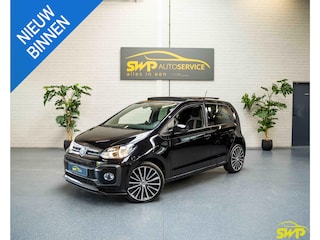Volkswagen Up 1.0 TSI BMT high up! | Pano | 17 inch | Camera | Turbo motor