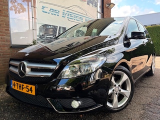 Mercedes-Benz B-klasse 180 Ambition|Trekhaak|Cruise|Airco|