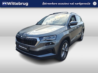 Skoda Karoq 1.5 TSI ACT Style / Pano / Trekhaak / Virtual Cockpit / Carplay / Verwarmbare stoelen vóór