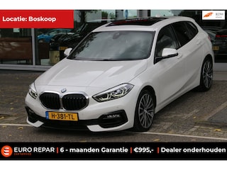 BMW 118i High Executive Edition PANO-DAK NL-AUTO NAP!