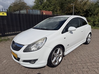 Opel Corsa 1.4-16V Sport OPC Airco/Cruise/LMV