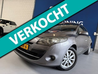 Renault Mégane 1.4 TCe Privilège / bj.2010 / 5 deurs/navigatie/leder/pdc/climate/sportvelgen/cruise / NAP 298817 km./ APK 07/2027.