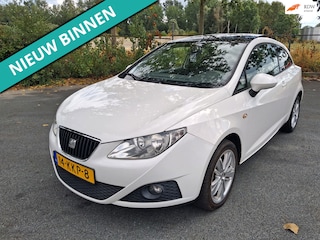 Seat Ibiza SC 1.4 Style NETTE AUTO MET PANO DAKJE