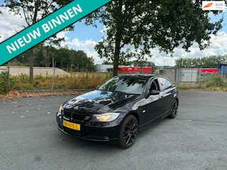 BMW 318i ZO INGERUILD ZO WEG PRIJSJE