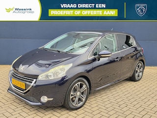 Peugeot 208 1.2 PureTech Allure | Navigatie | Panoramadak | JBL Soundsysteem | Climate Control | Dealer Onderhouden |