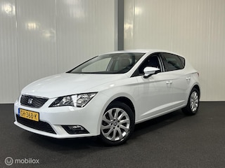 Seat Leon 1.2 TSI Style [ NAP climate cruise PDC ]