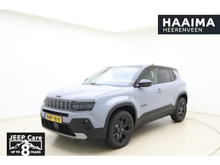 Jeep Avenger 1.2 e-Hybrid 110pk Summit | 8 Jaar Fabrieksgarantie | Panoramadak | Keyless | Navigatie | JBL audio | Elektrische kofferklep | Adaptieve cruise control | Stoelverwarming