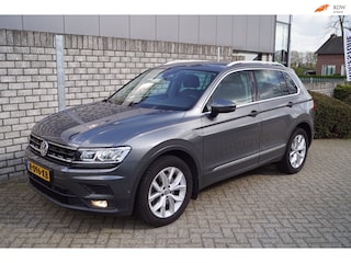 Volkswagen Tiguan 2.0 TSI 4Motion Comfort Line Business Autom Navi Camera Adaptieve Cruise Clima Stoel/Stuurverw 2x PDC LMV ENZ.