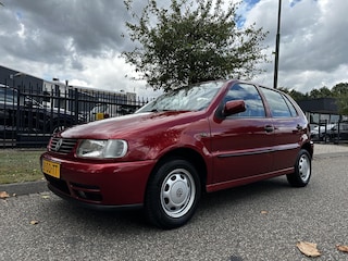 Volkswagen Polo 1.6 55KW Automaat Atletico Airco Airbags NL-auto 25.020 KM Uniek.