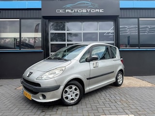 Peugeot 1007 1.4 Urban Automaat Cruise LM Velgen Nieuwe DB Riem 141 Dkm Leuke Auto !!!