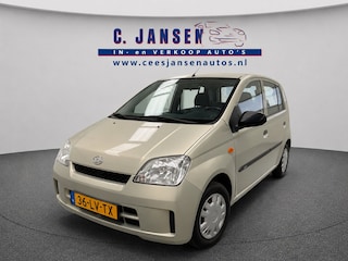 Daihatsu Cuore 1.0-12V DVVT XTi Nette auto! | Achterbank in delen neerklapbaar | Metaal-/micakleur