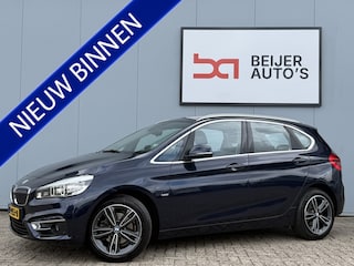 BMW 2-serie Tourer 220i High Executive Automaat Navigatie/Trekhaak.