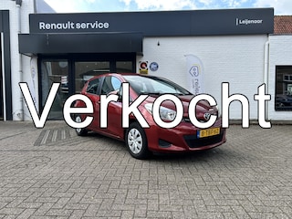 Toyota Yaris 1.0 VVT-i Now | Trekhaak | Radio/CD | Elektrische ramen | Airco