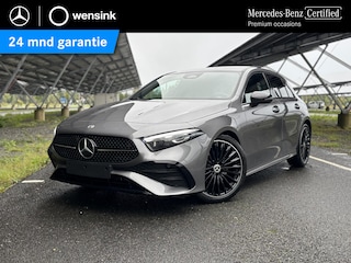 Mercedes-Benz A-klasse 180 Business Solution AMG | Night | Panoramaschuifdak | Achteruitrijcamera | Sfeerverlichting| MULTIBEAM LED | 19 inch AMG-velgen |