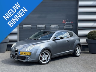 Alfa Romeo Mito 1.3 JTDm ECO Distinctive | Navigatie | Climate Control | Cruise Control | Lichtmetalen Velgen |