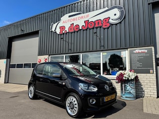 Volkswagen Up 1.0 HIGH UP! Navi Leder Airco Cruise Stoelverwarming PDC Mistlampen