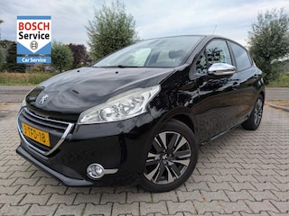 Peugeot 208 1.2 VTi OXYGO I Cruise I Clima I Navi I Stoelvw. I Leer I Trekhaak