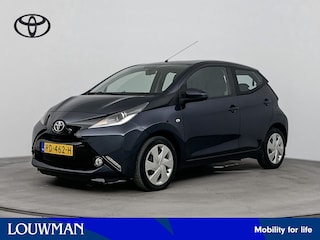 Toyota Aygo 1.0 VVT-i x-play Automaat | Parkeercamera | Metallic Lak | Airco | Mistlampen | Onderweg-naar-dealer